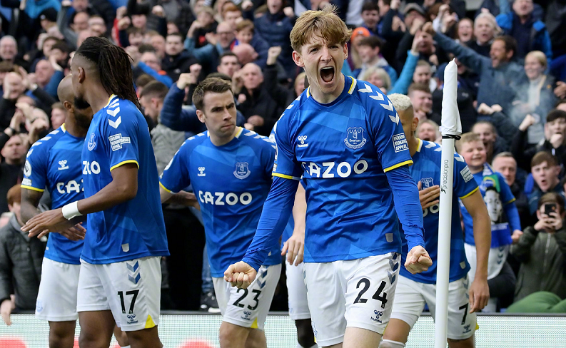 伦纳德：对面缺少主力我们还是没赢，领先的比赛应该拿下（伦纳德：对手缺主力仍没赢球，手握领先就该收下比赛）