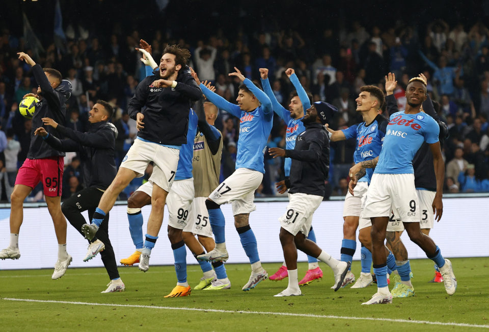 哈登节奏变化让防守崩溃（哈登变速节奏击溃防线）