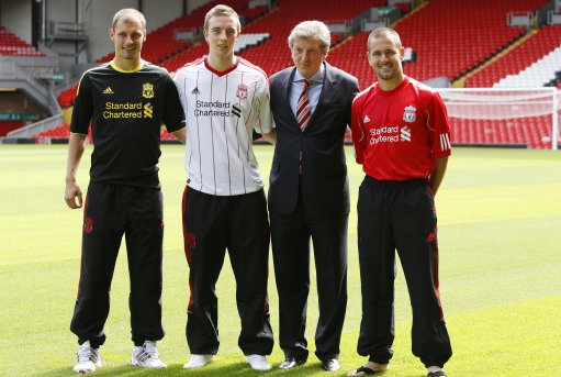 C罗亚冠二级首秀数据：登场45分钟送助攻，2次射门全部射偏（C罗亚冠二级首秀表现：出场45分钟送助攻，2次射门均偏出）