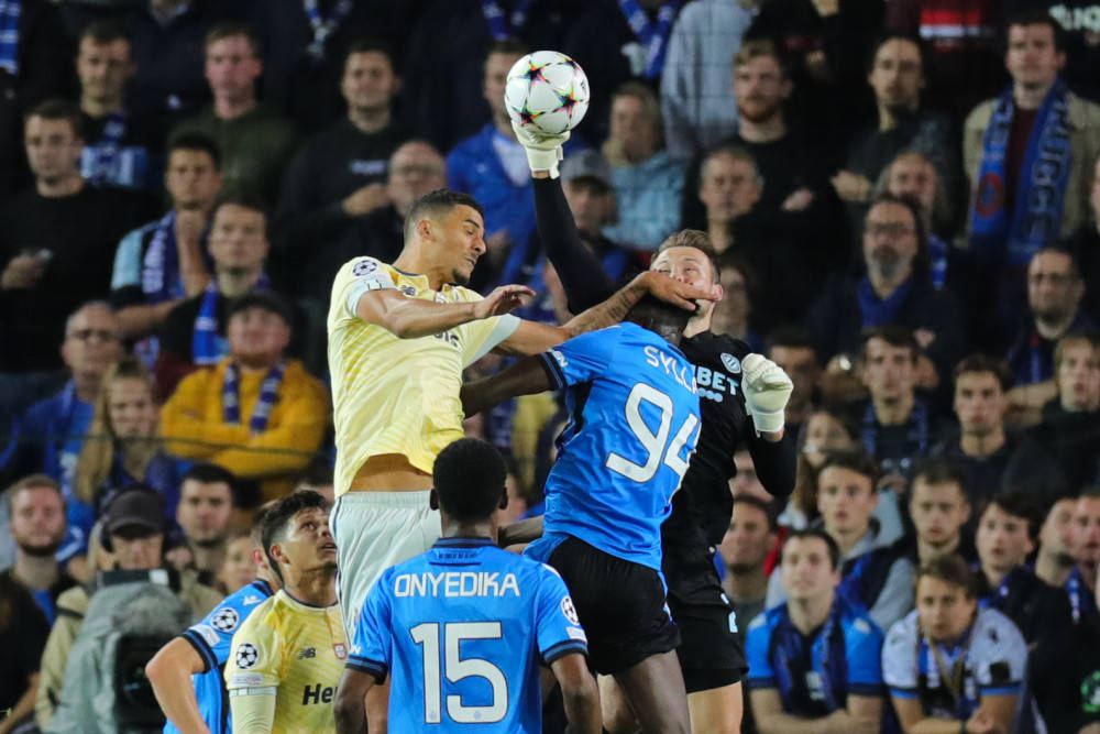 凯恩：我可以拿金球奖，通常需赢得世界杯或欧冠才能实现（凯恩：我有实力拿金球，但通常要先赢下世界杯或欧冠）