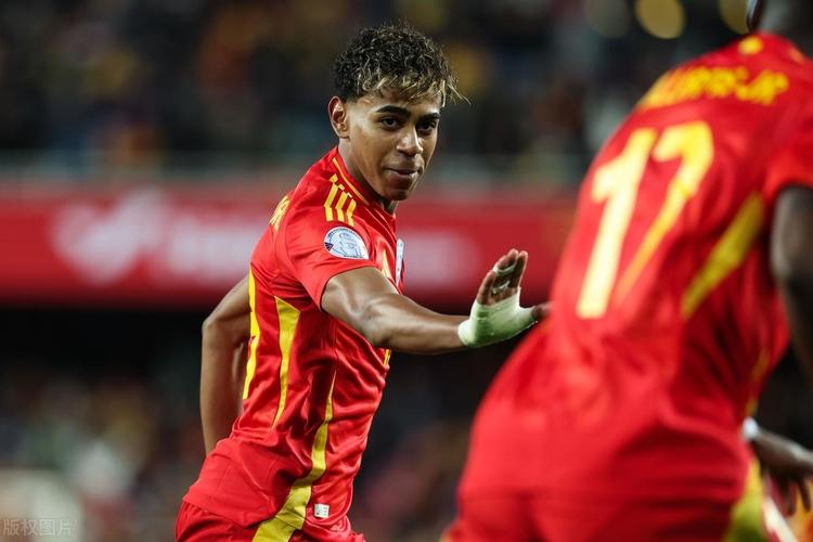 格瓦迪奥尔：我自己一个人住在曼市，足球对我来说就是一切（格瓦迪奥尔：独居曼彻斯特，足球是我生命的全部）